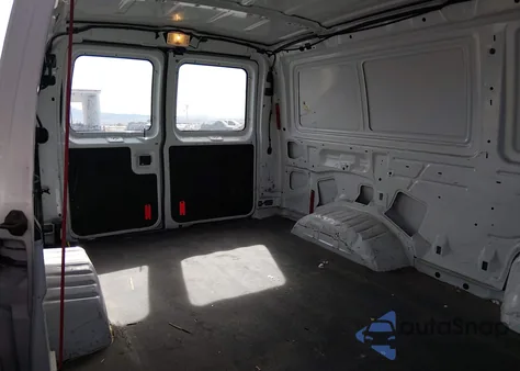 2012 Ford E-250 Commercial z USA, uszkodzony, nr VIN 1FTNE2EW9CDA98071